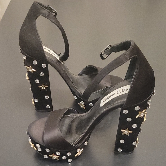 Steve Madden Shoes - Steve Madden Black Studded Block Heel Heels
